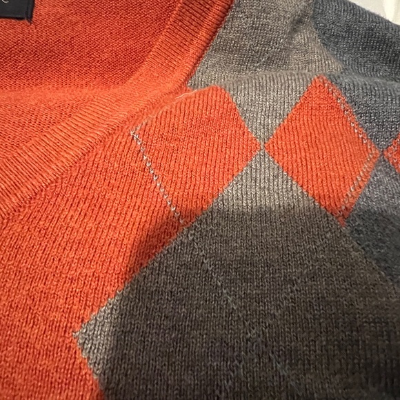 Banana Republic Argyle V- Neck Sweater - Orange/Grey - L - Picture 2 of 5